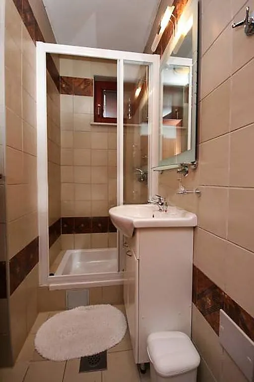 Apartments Seni