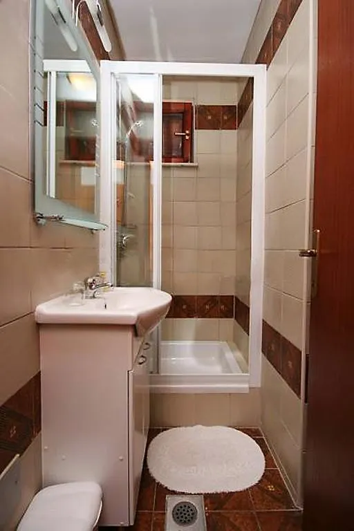Apartments Seni  Mandre
